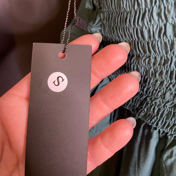 Beautiful Kara and Kate size small blouse - Picture 5 of 6